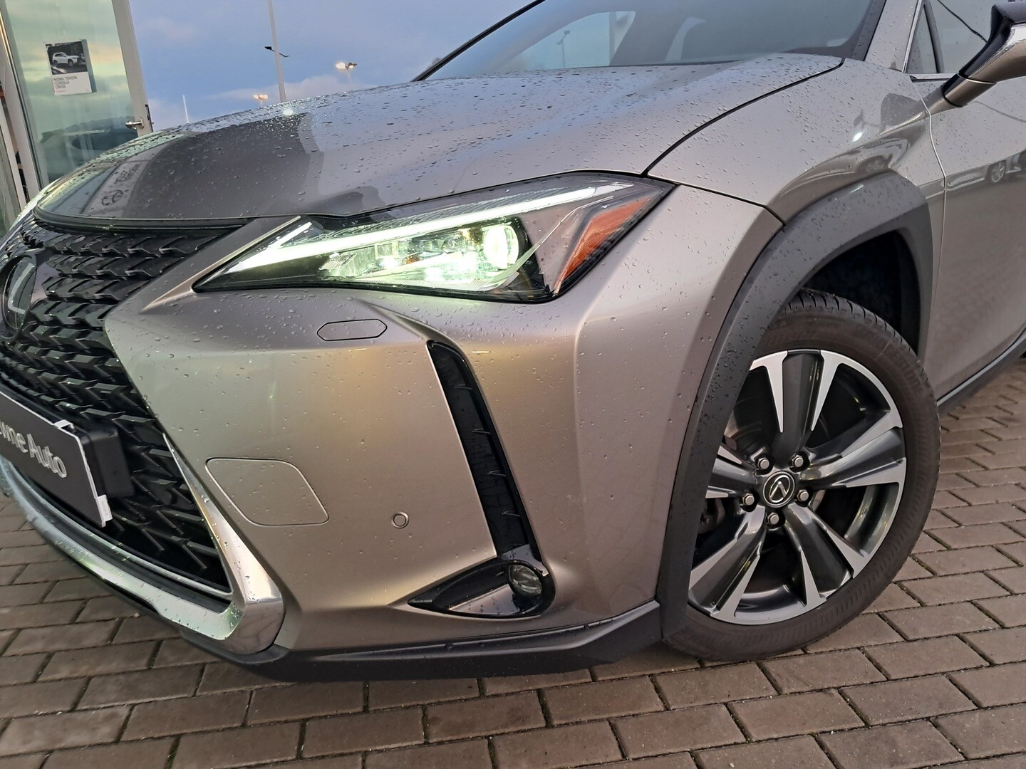 Lexus UX